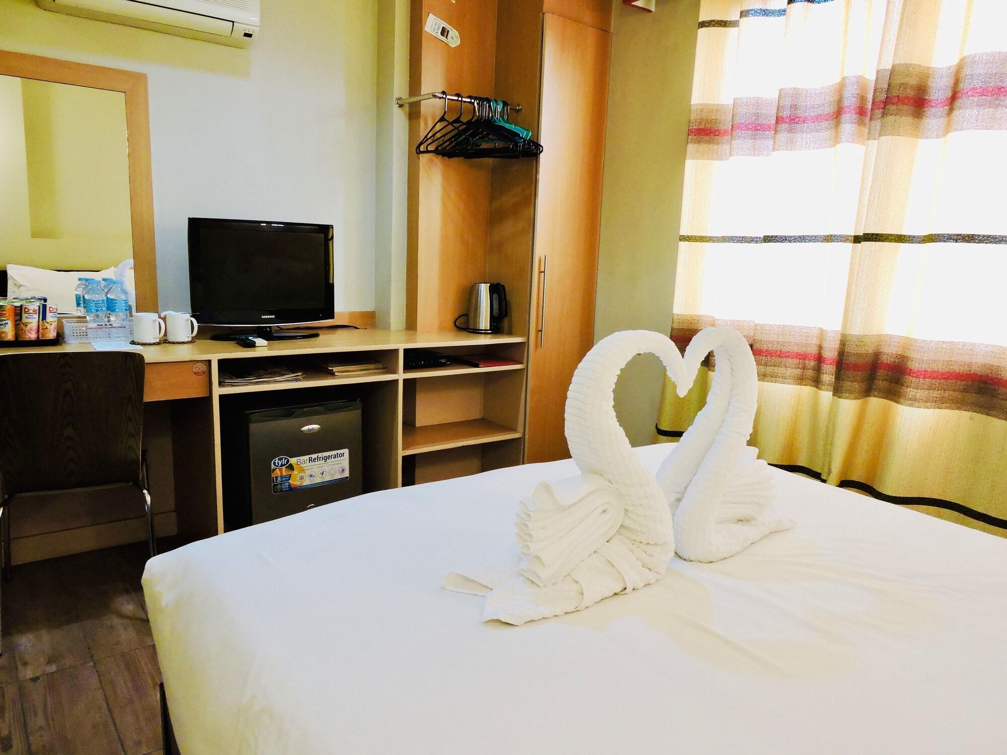 Tinhat Halal حلال Certified Boutique Hotel And Restaurant Davao City Exteriör bild