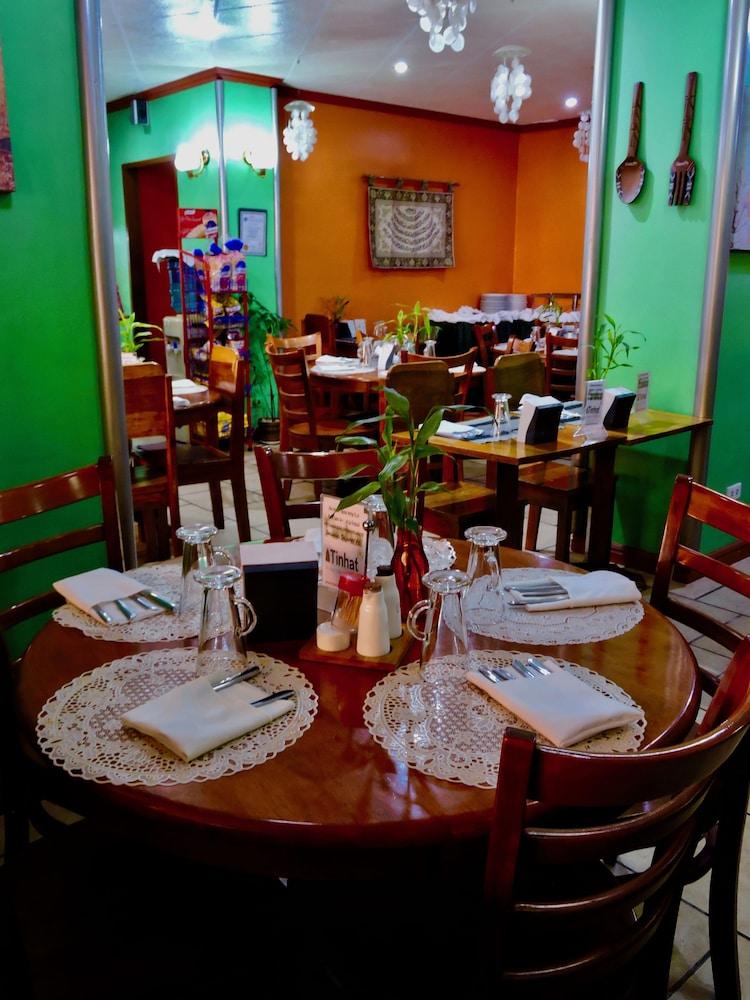 Tinhat Halal حلال Certified Boutique Hotel And Restaurant Davao City Exteriör bild