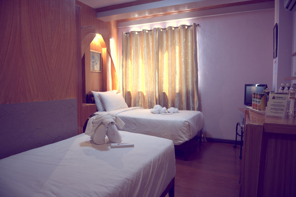 Tinhat Halal حلال Certified Boutique Hotel And Restaurant Davao City Exteriör bild