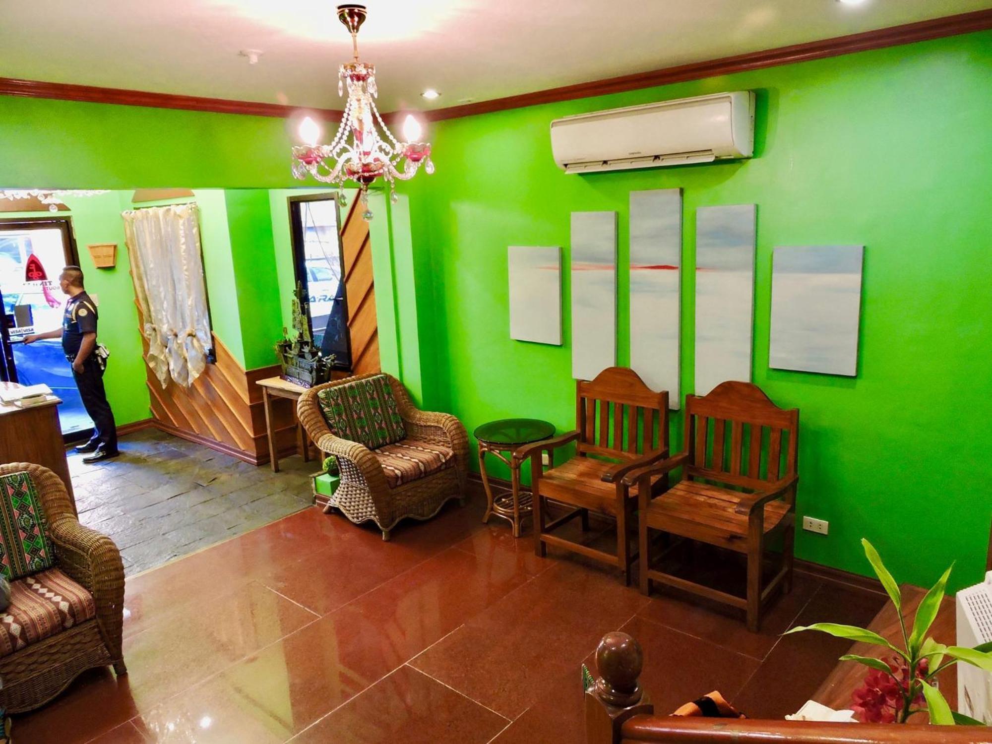 Tinhat Halal حلال Certified Boutique Hotel And Restaurant Davao City Exteriör bild