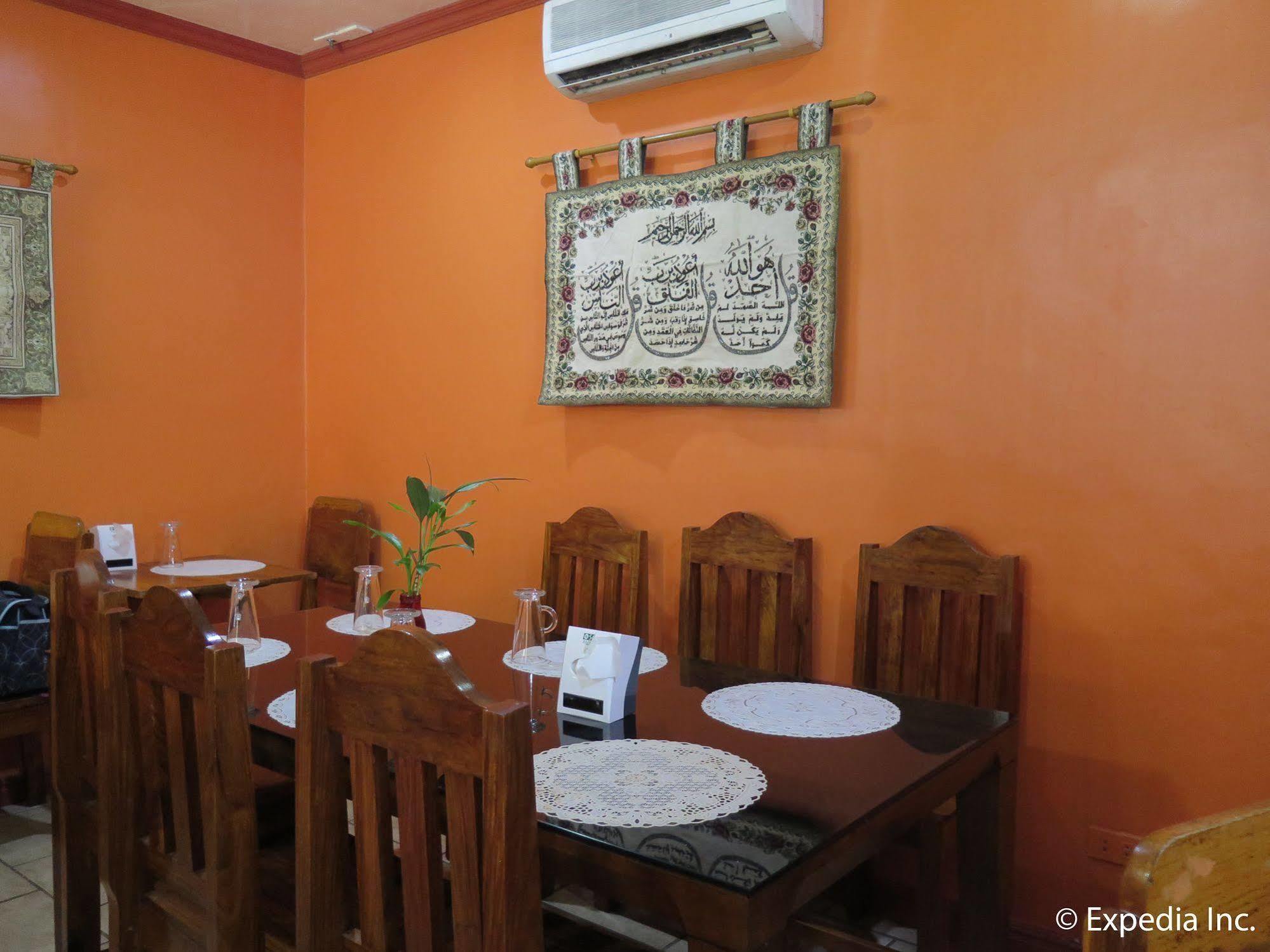 Tinhat Halal حلال Certified Boutique Hotel And Restaurant Davao City Exteriör bild